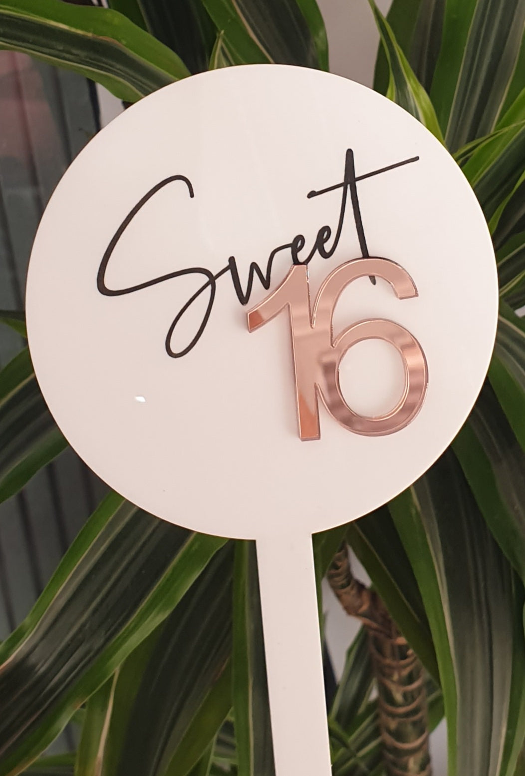Sweet 16 Cake Topper
