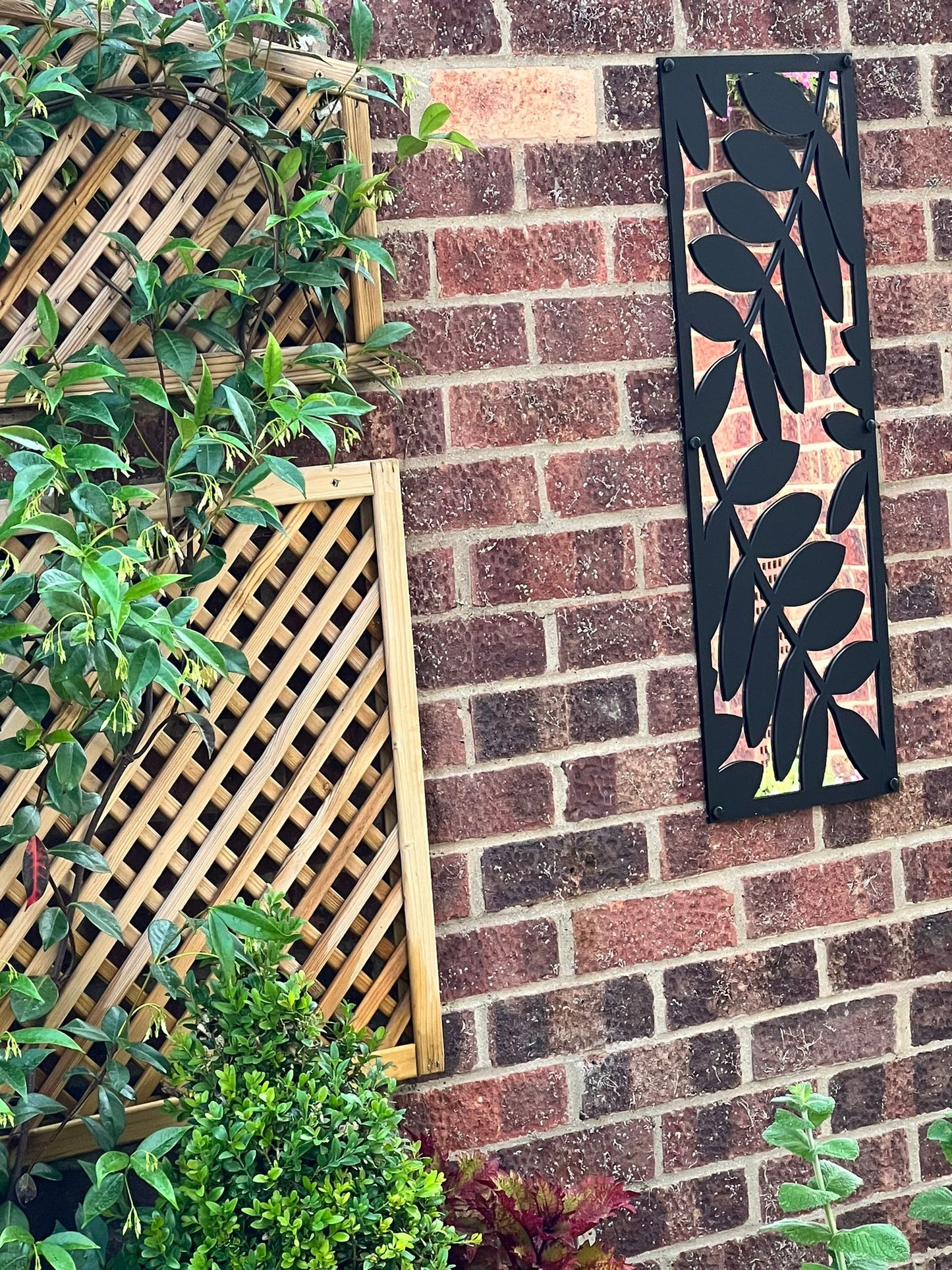 Acrylic Mirrored Garden Screen