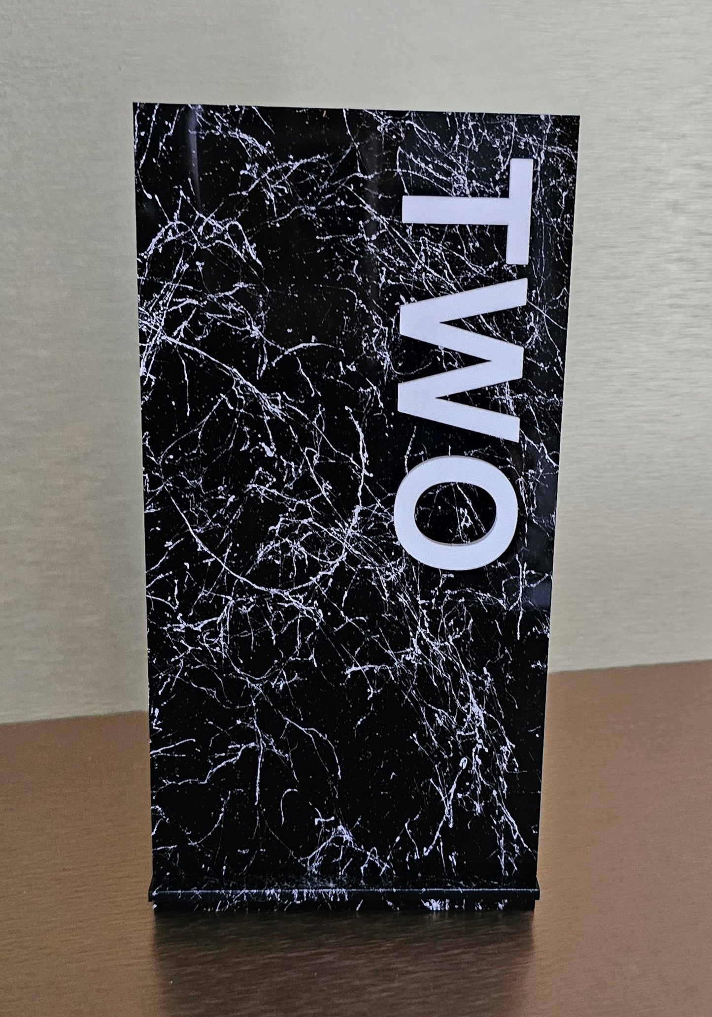 Marble effect table numbers