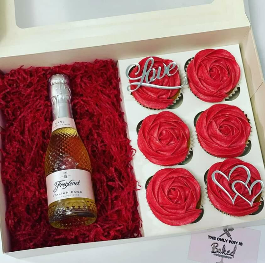 Love Cake Charm